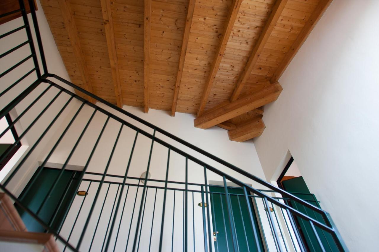 Relais Ca Nova Guest House Bogogno Kültér fotó