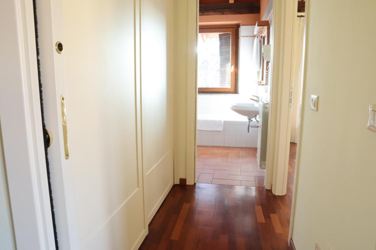 Relais Ca Nova Guest House Bogogno Kültér fotó