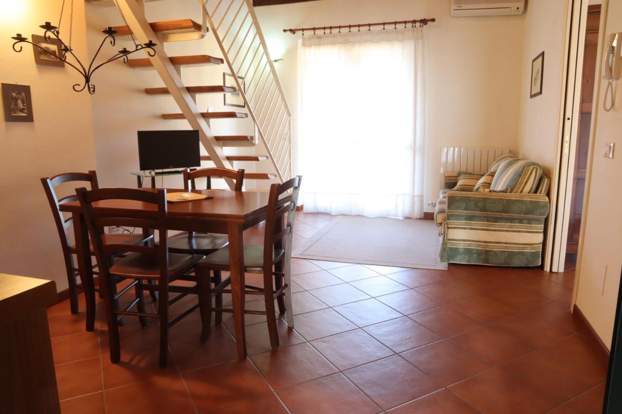 Relais Ca Nova Guest House Bogogno Kültér fotó