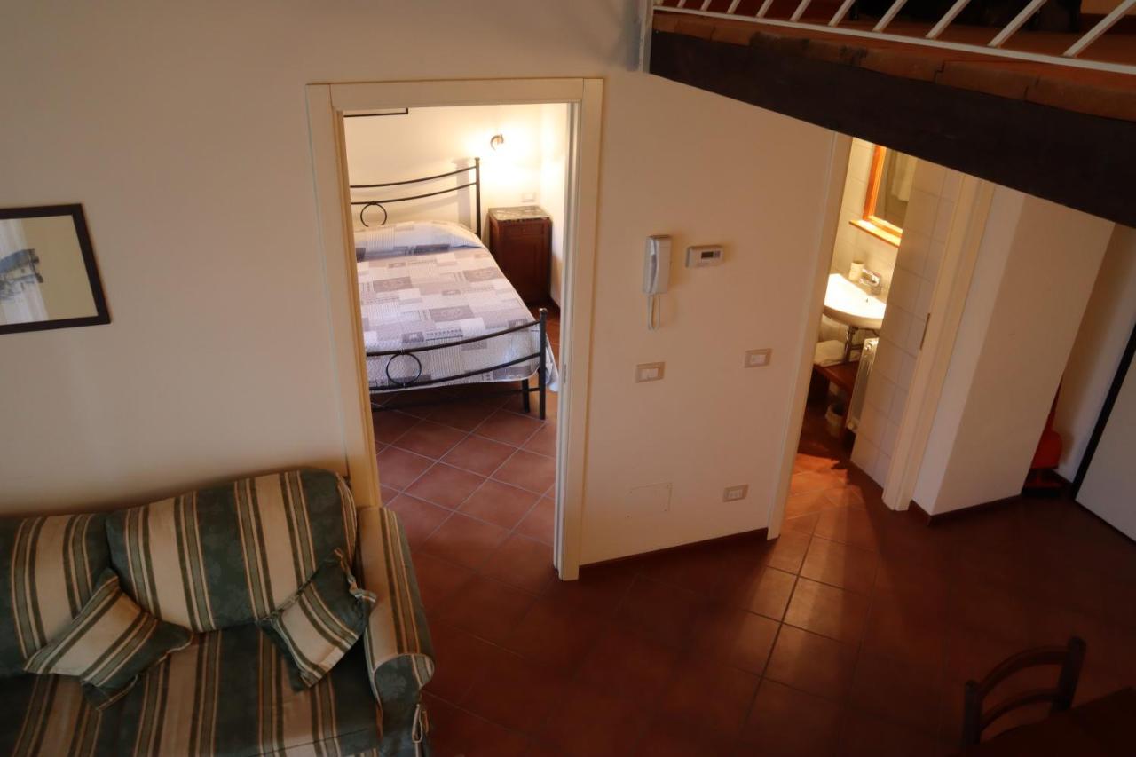 Relais Ca Nova Guest House Bogogno Kültér fotó