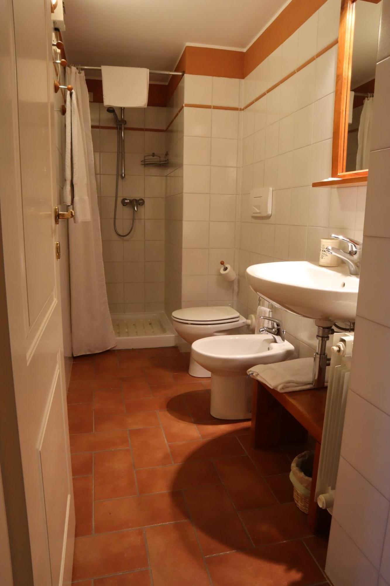 Relais Ca Nova Guest House Bogogno Kültér fotó
