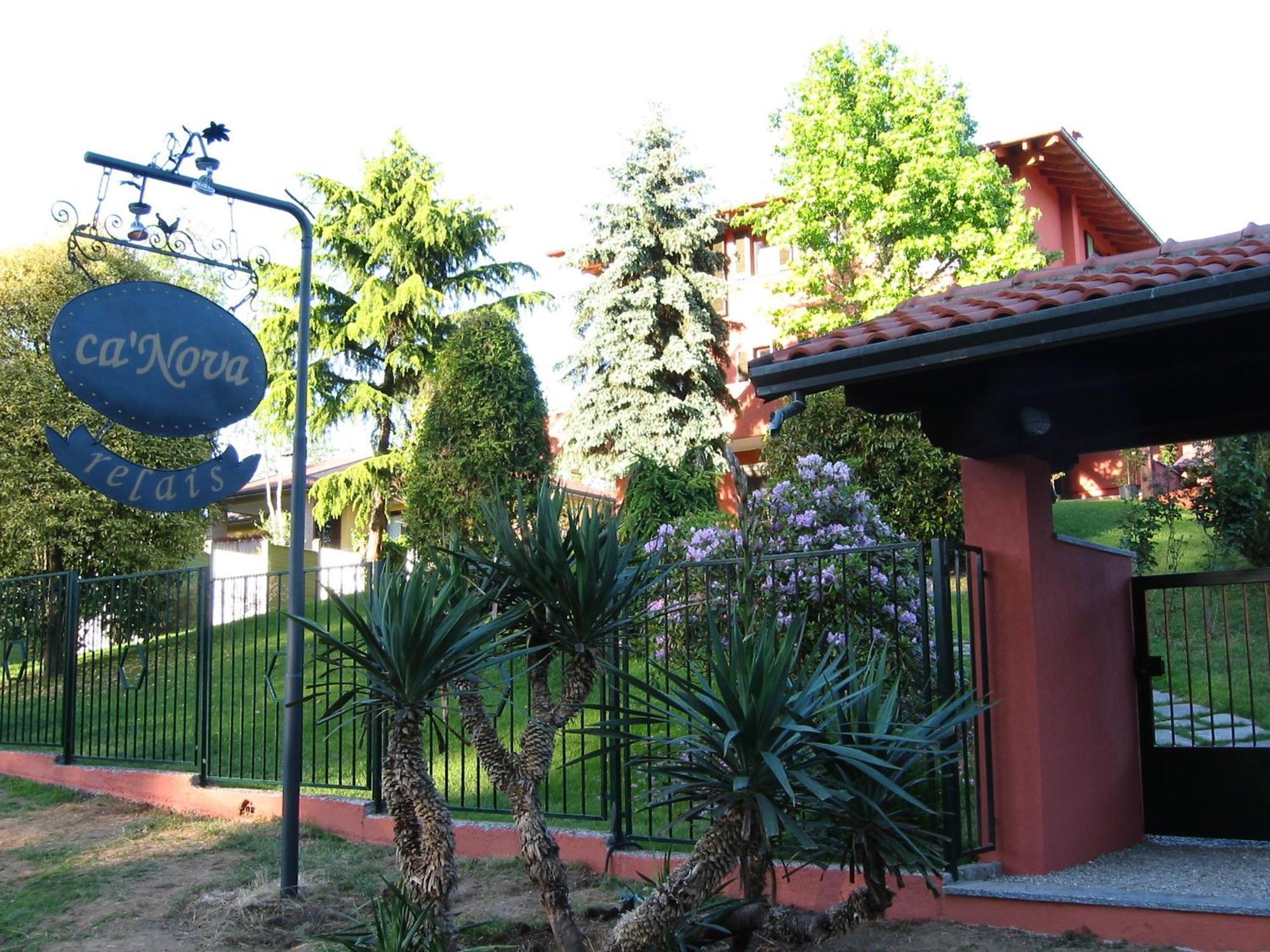 Relais Ca Nova Guest House Bogogno Kültér fotó